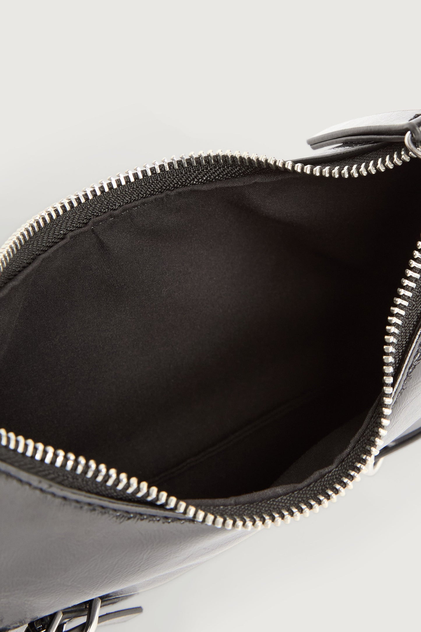 ADJUSTABLE BELT BAG