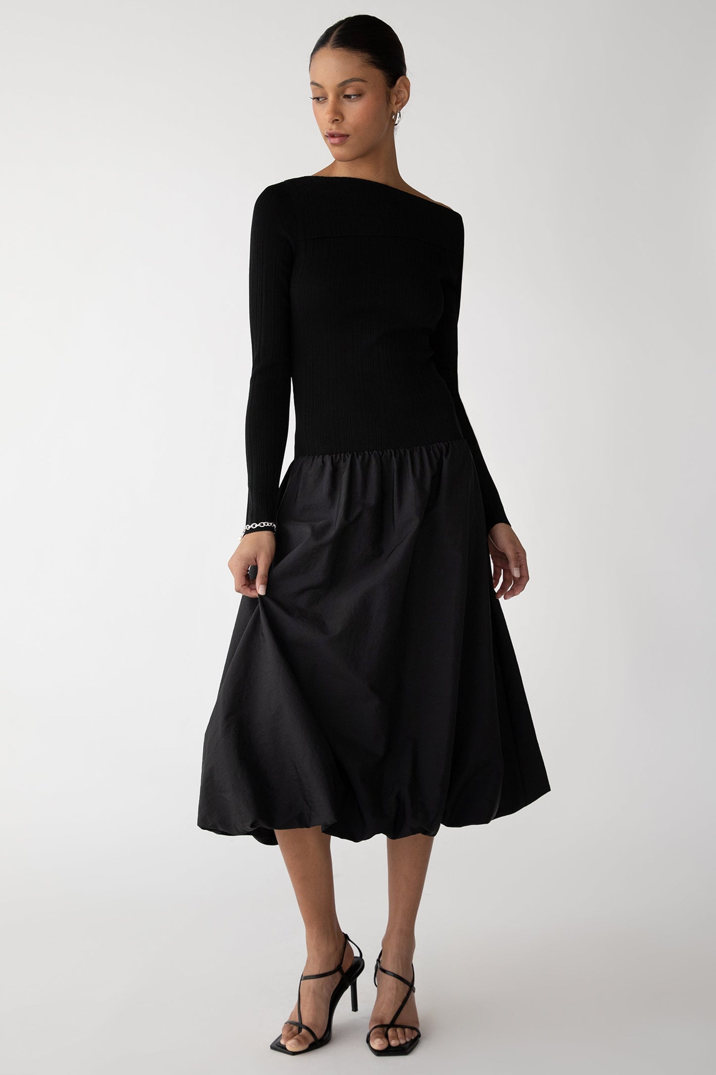 LONG SLEEVE OFF THE SHOULDER BUBBLE HEM MIDI DRESS