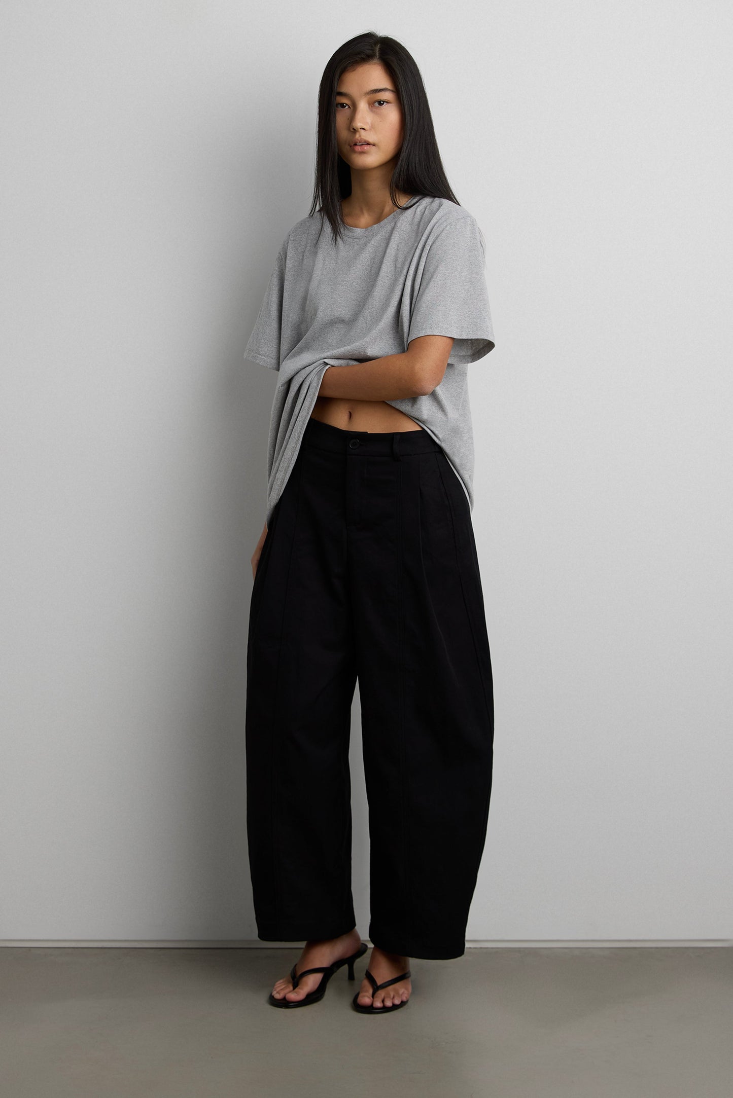 RELAXED PLEATED WIDE LEG PANT