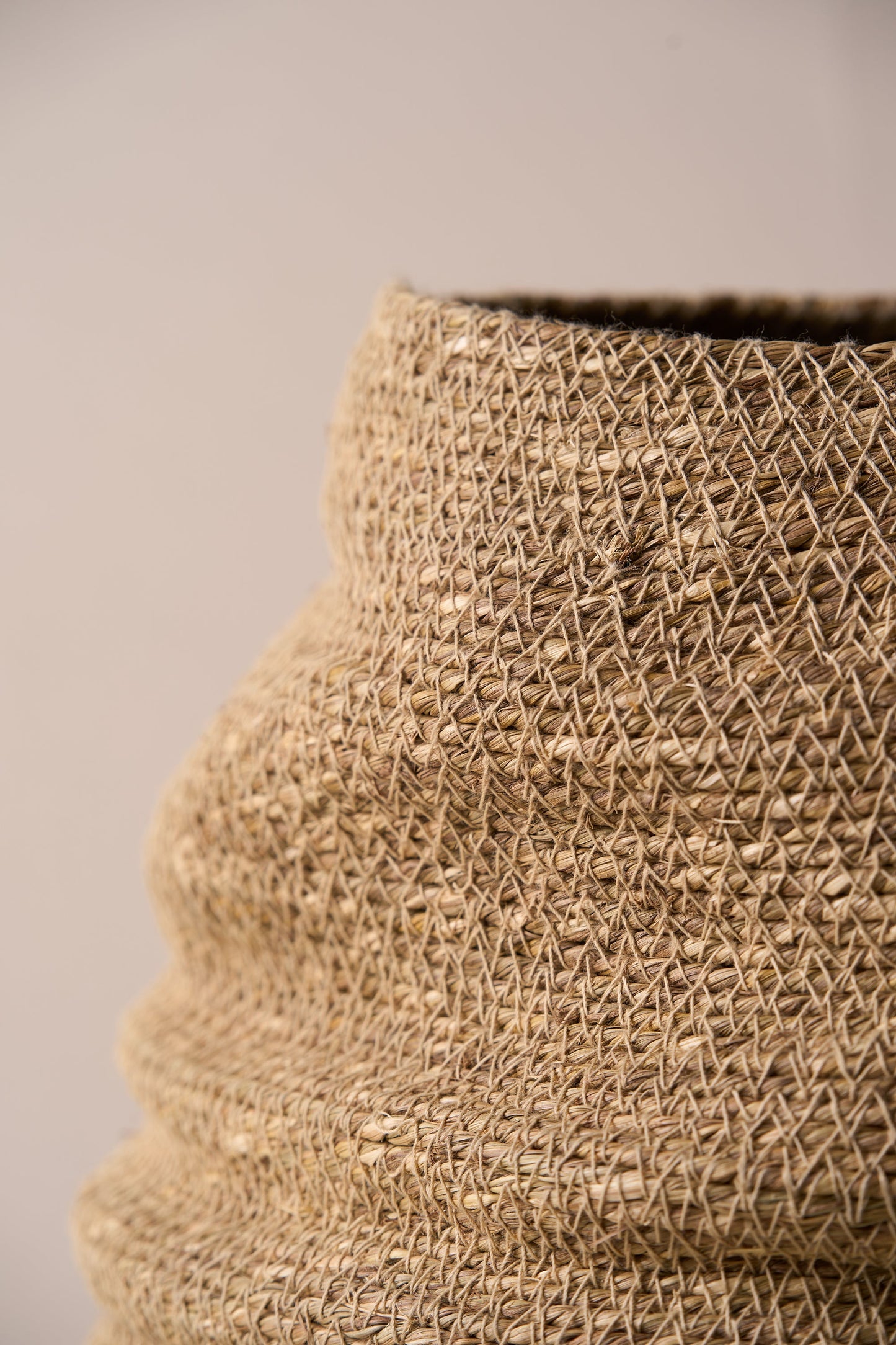 HANDWOVEN BASKET