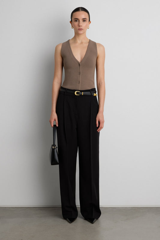 SLEEVELESS BUTTON FRONT KNIT TOP