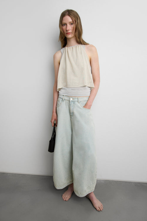 BARREL FIT LIGHT WASH JEAN
