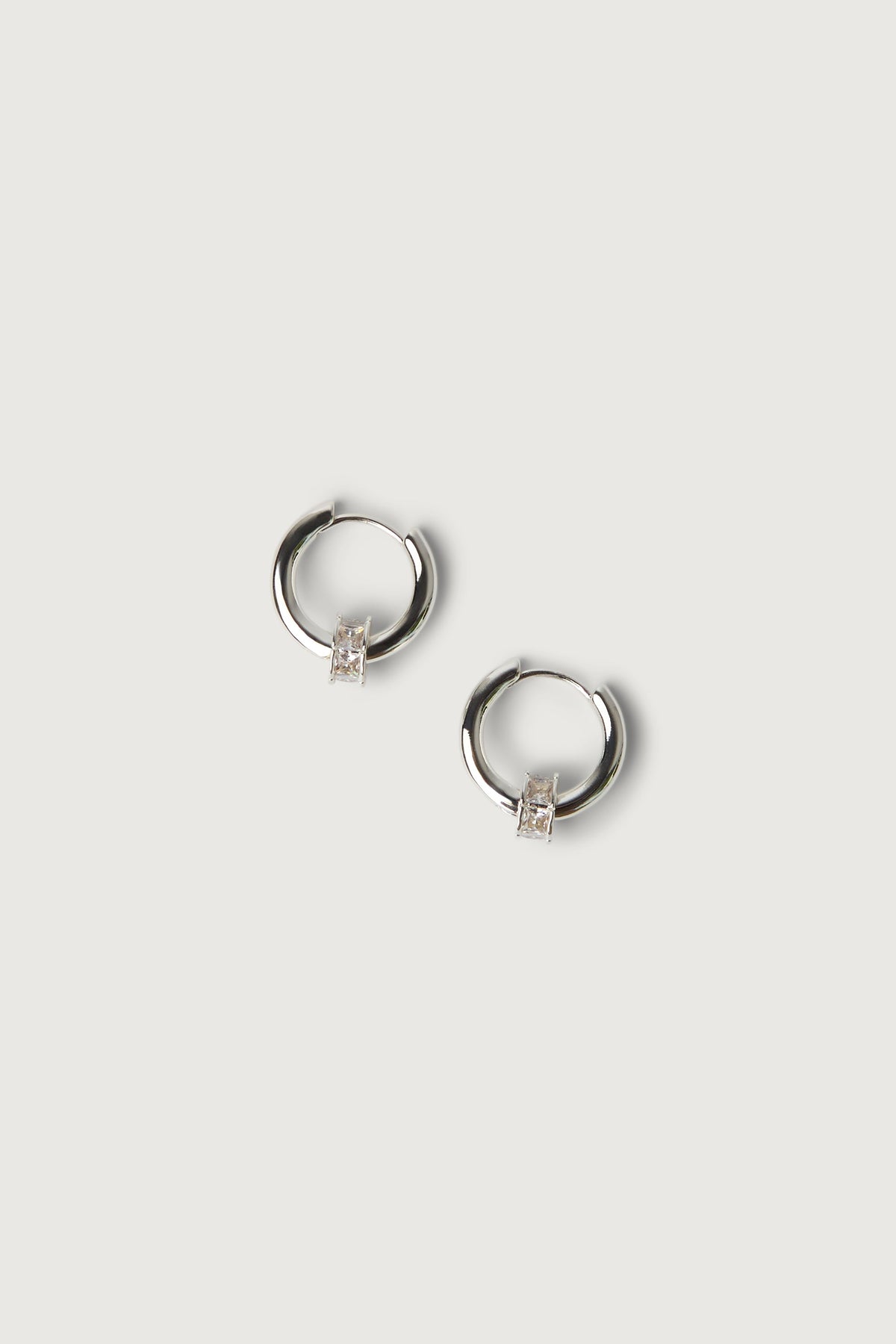 MINIMAL GEM HOOP EARRINGS