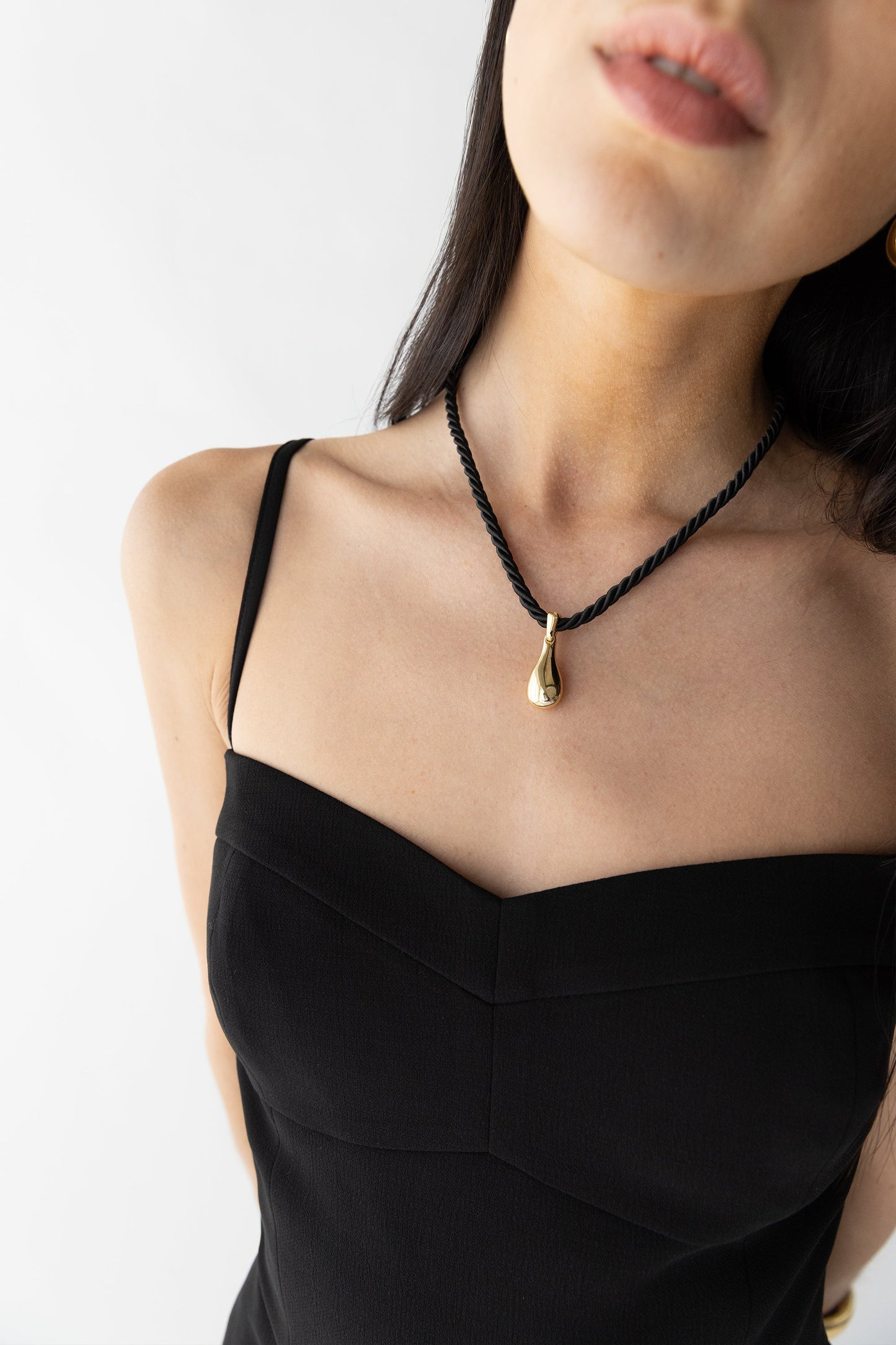 TEAR DROP NECKLACE