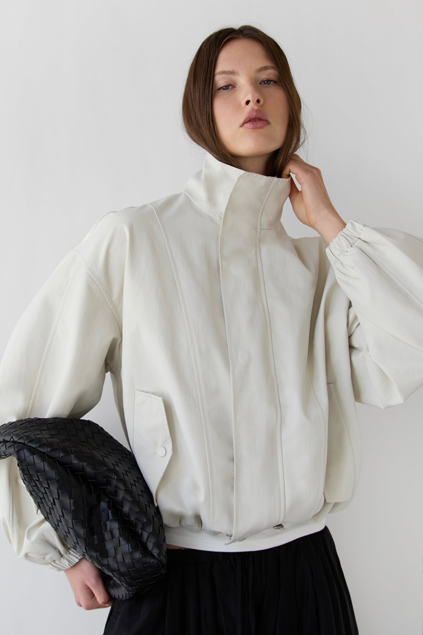 HIGH FUNNEL NECK CROPPED DRAWSTRING JACKET