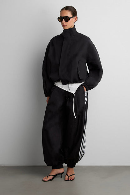 HIGH FUNNEL NECK CROPPED DRAWSTRING JACKET