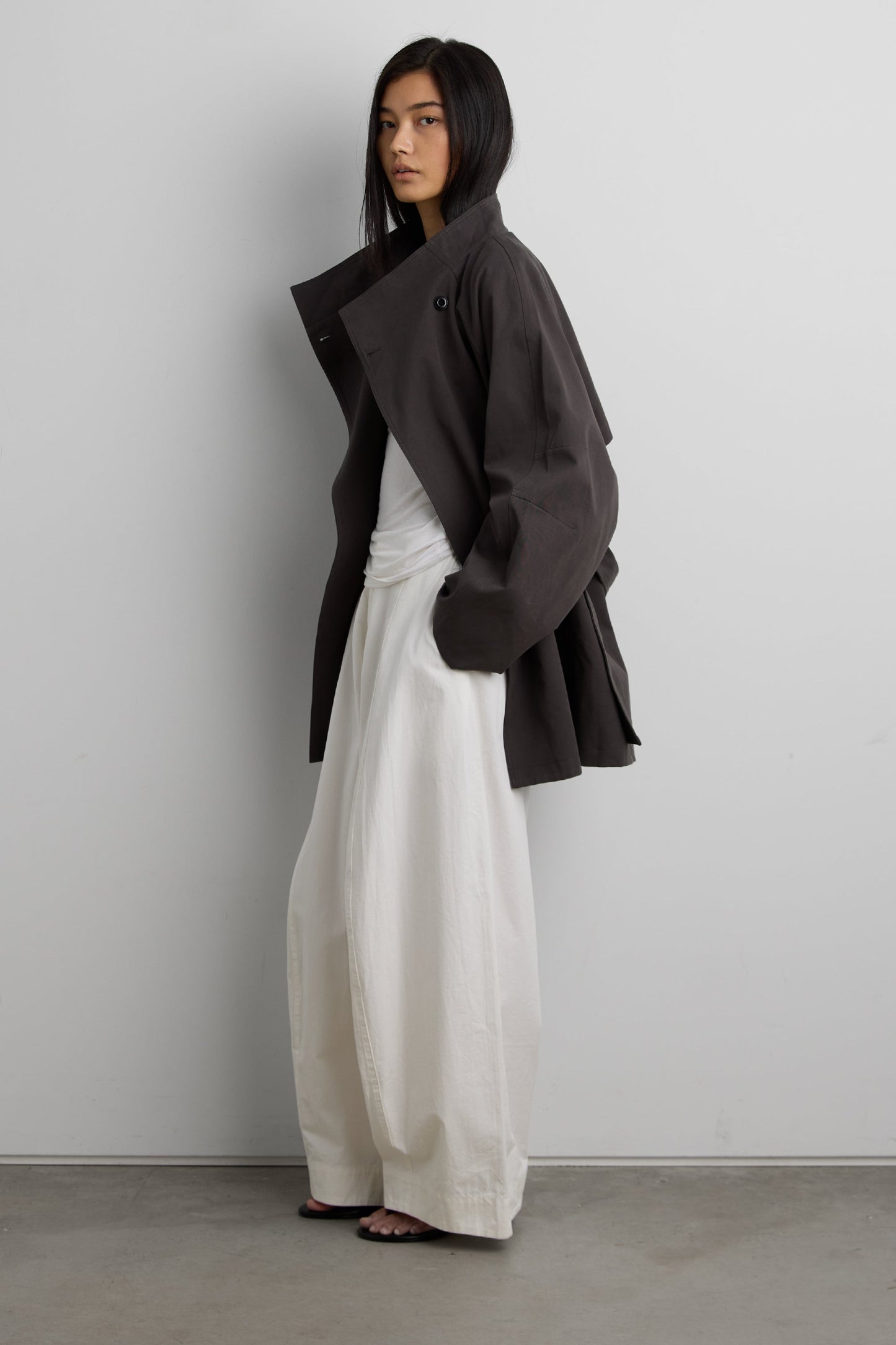 BELTED FUNNEL NECK JACKET