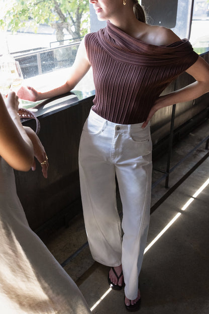 SEAM LINE CURVE WHITE JEAN