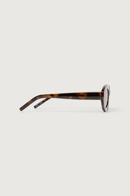 OVAL SUNGLASSES