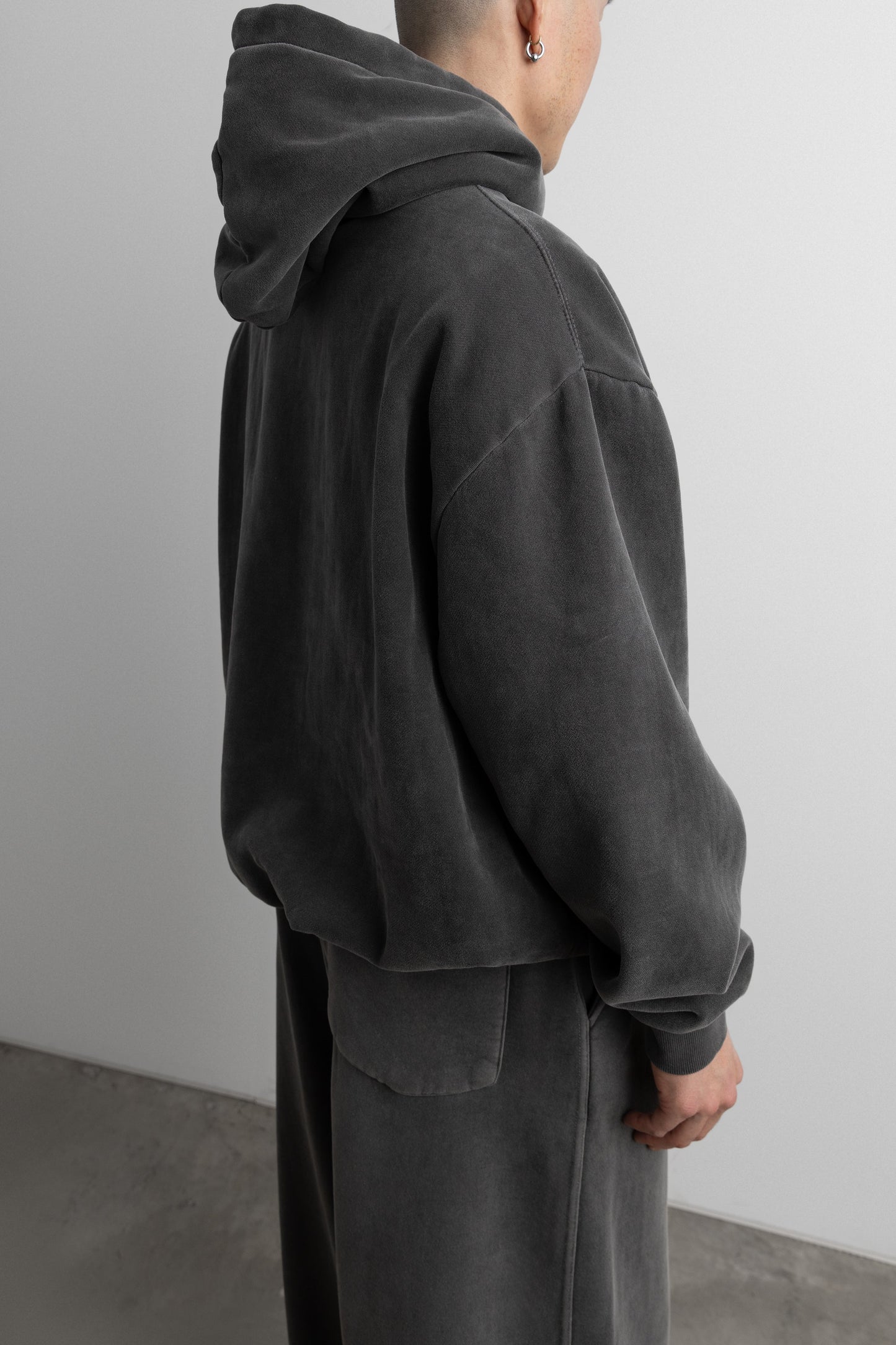 FLEECE STUDIO BOYFRIEND HOODIE