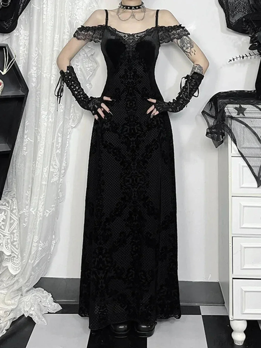 Lace Patchwork Spaghetti Strap Maxi Dress